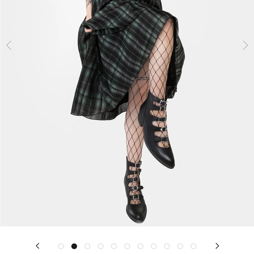 Disturbia Bridget Black buckled boots 10
